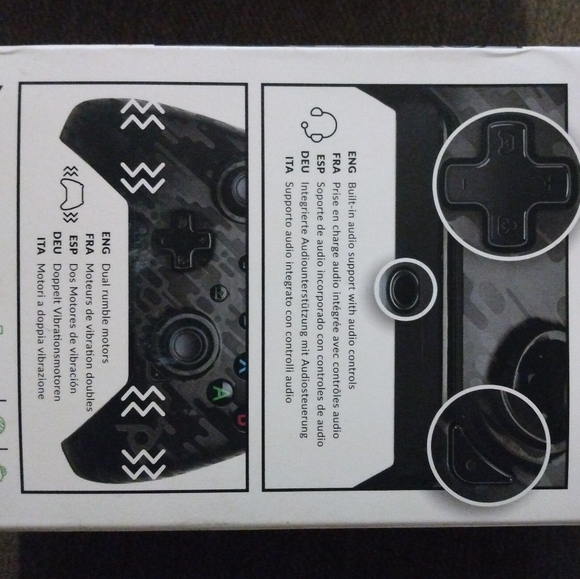 Xbox Controller - Picture 4 of 8